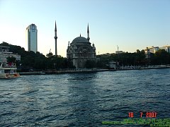 istanbul247_bosphorus_boat_trip_17jul2007.jpg